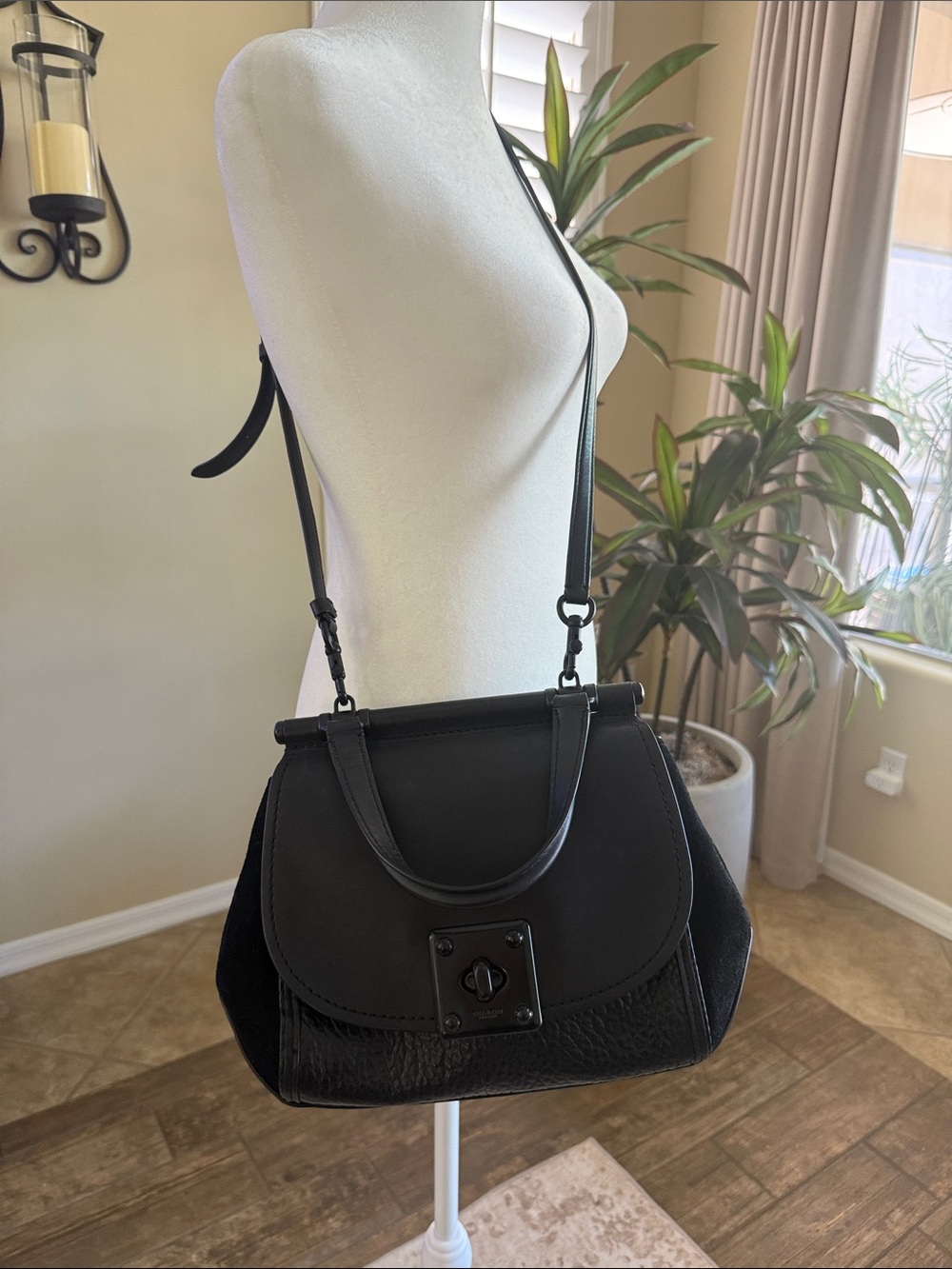 Coach Black Women's Leather Crossbody Satchel - Classic Everyday Bag
